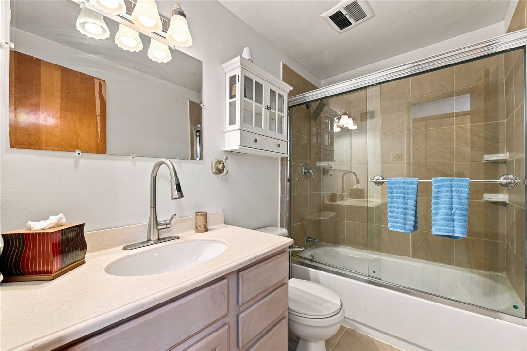 102 Greylock Dr