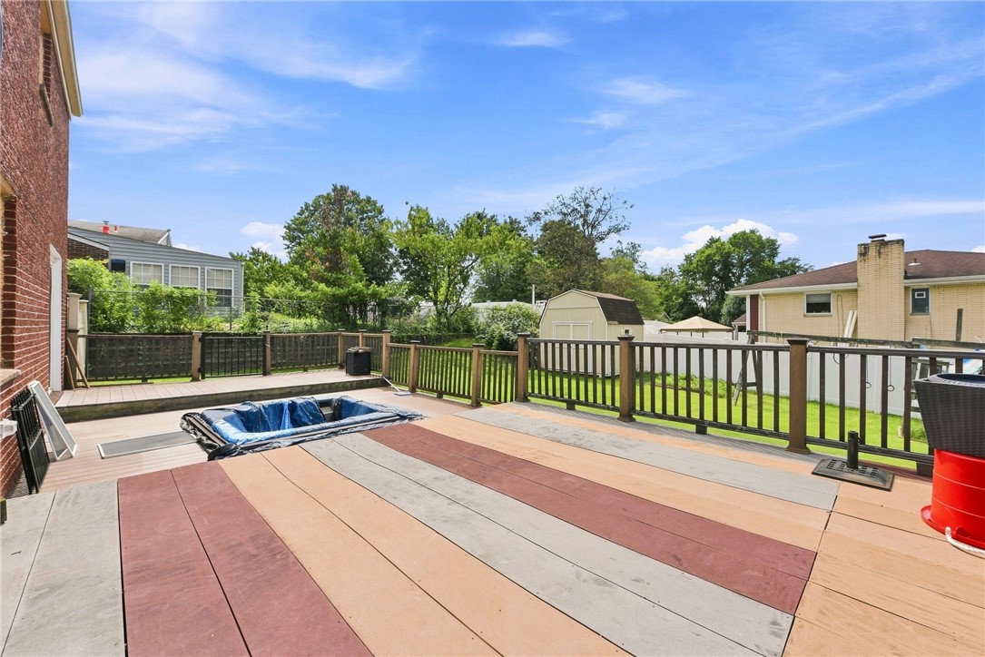 102 Greylock Dr