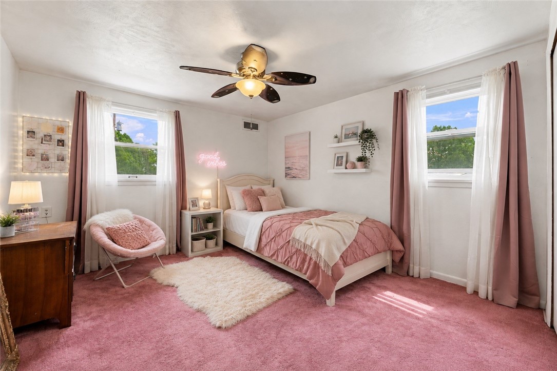 102 Greylock Dr