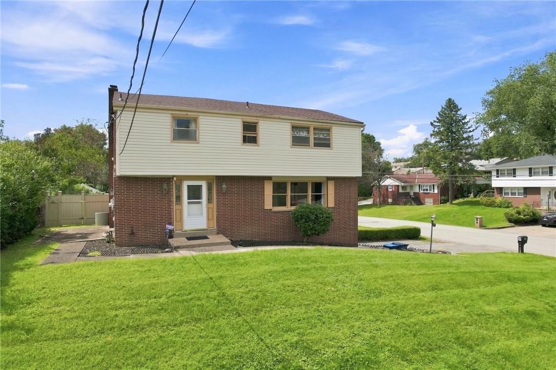 102 Greylock Dr