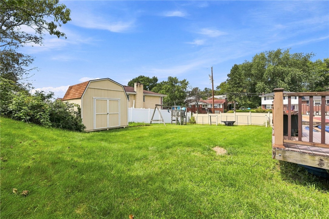 102 Greylock Dr