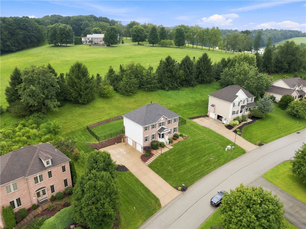 214 Murdock Way