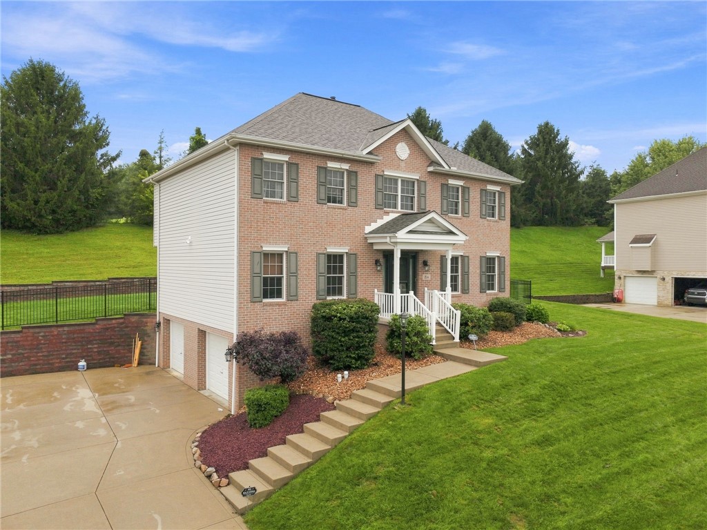 214 Murdock Way