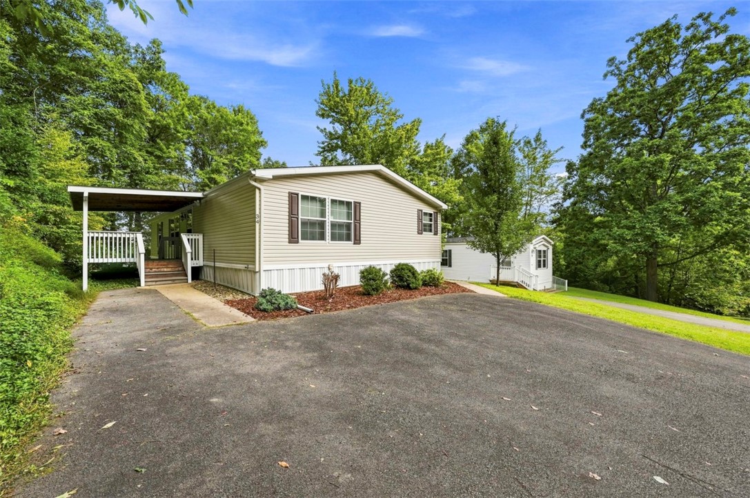 34 Yew Ct