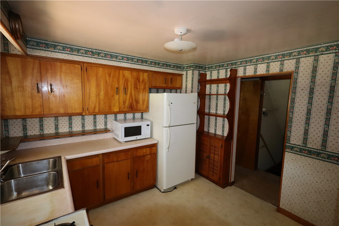 123 Eckstein Rd