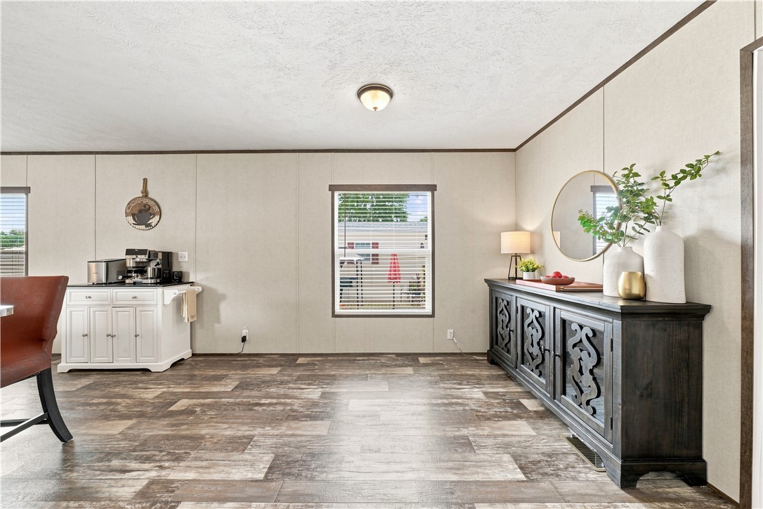 163 West Dr