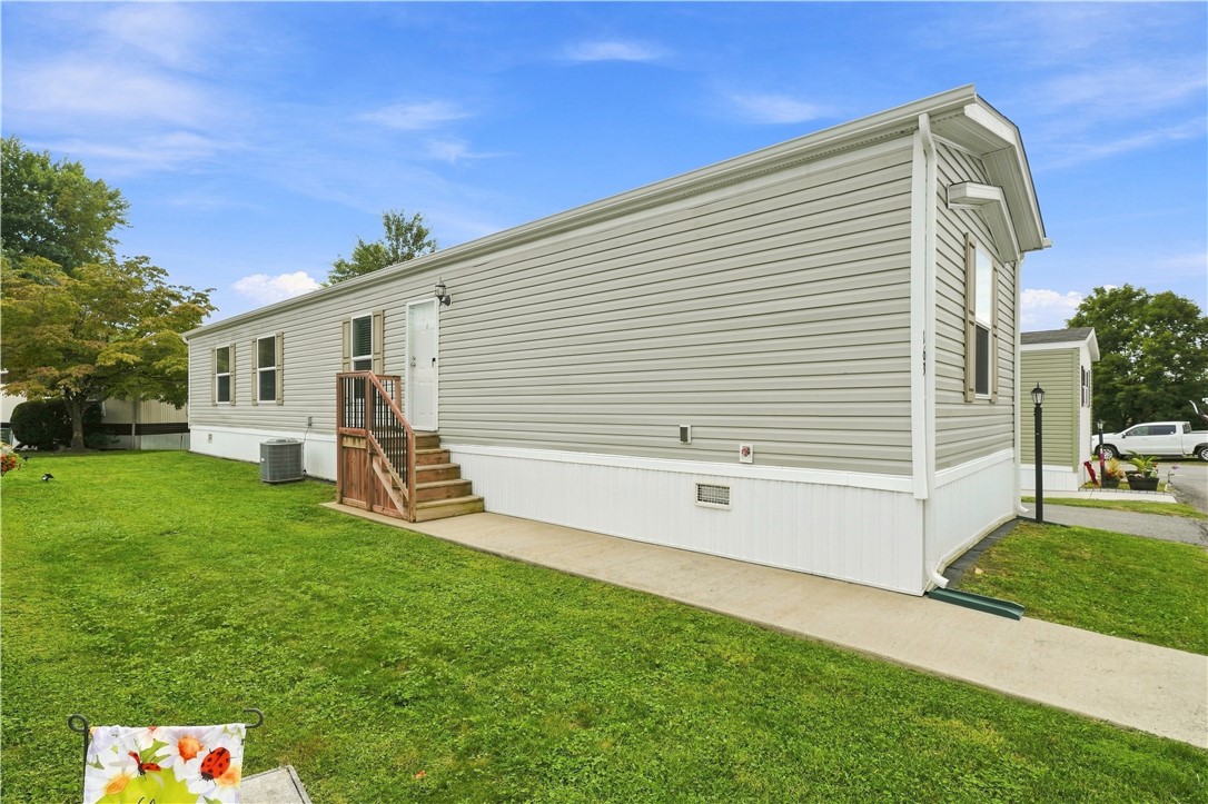 163 West Dr