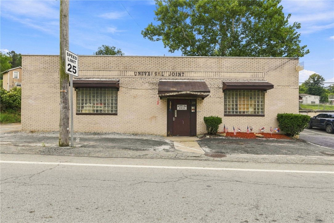 2310 Main St