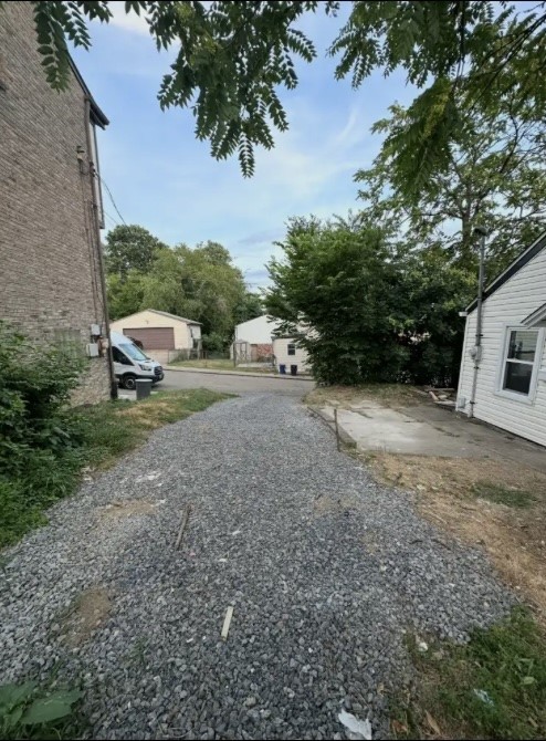 401 Fairview Ave