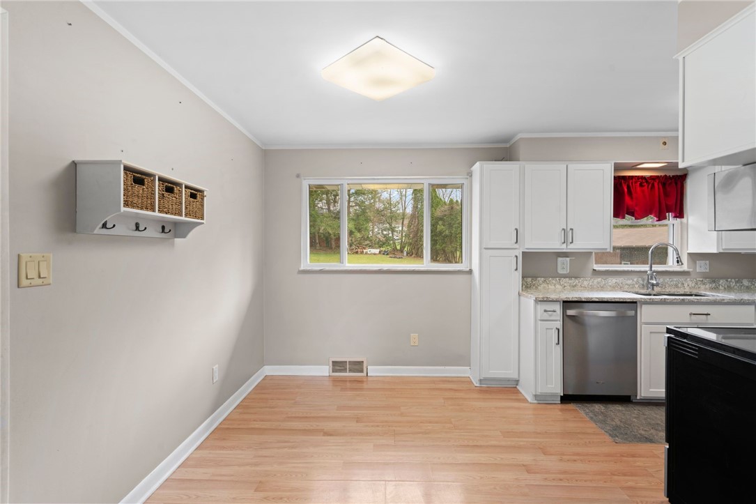 182 Chapel Dr