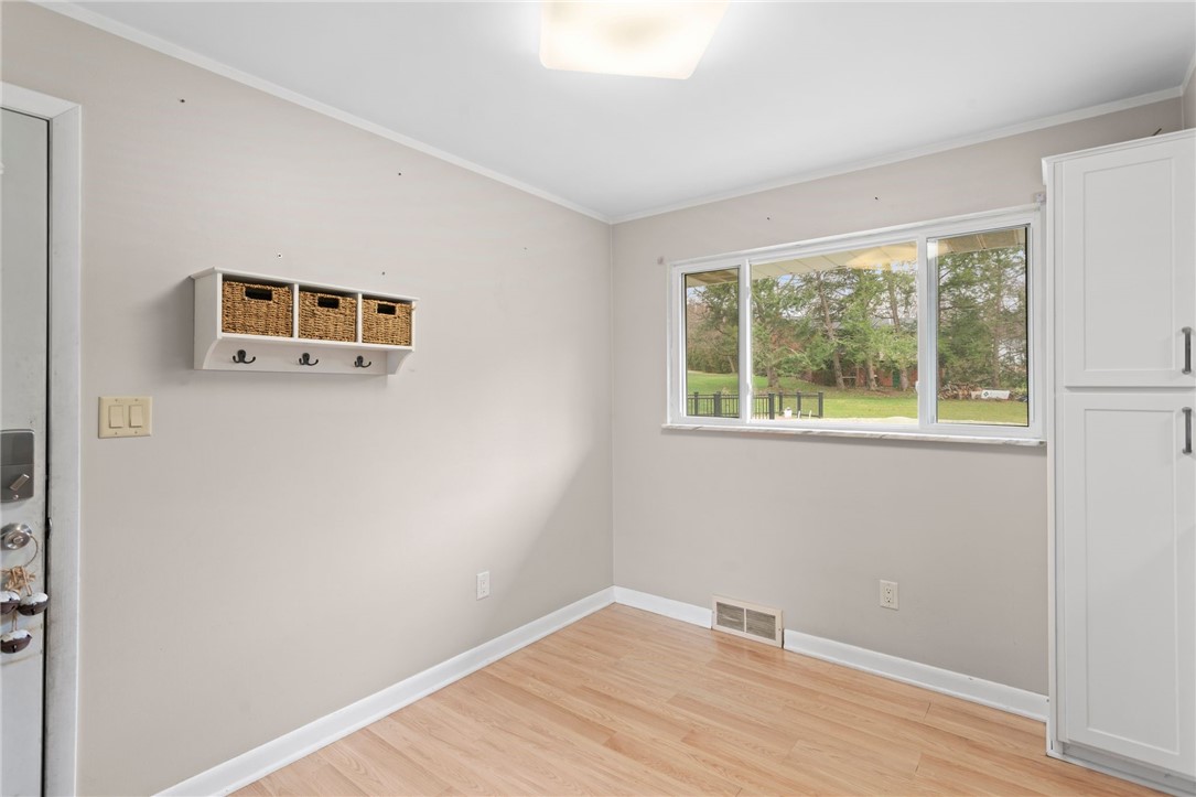 182 Chapel Dr