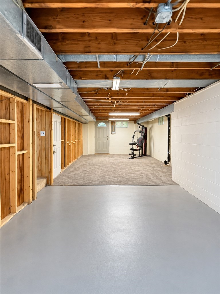 182 Chapel Dr