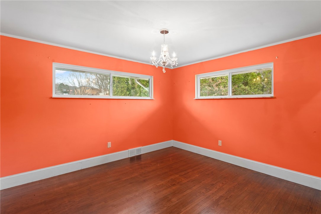 182 Chapel Dr