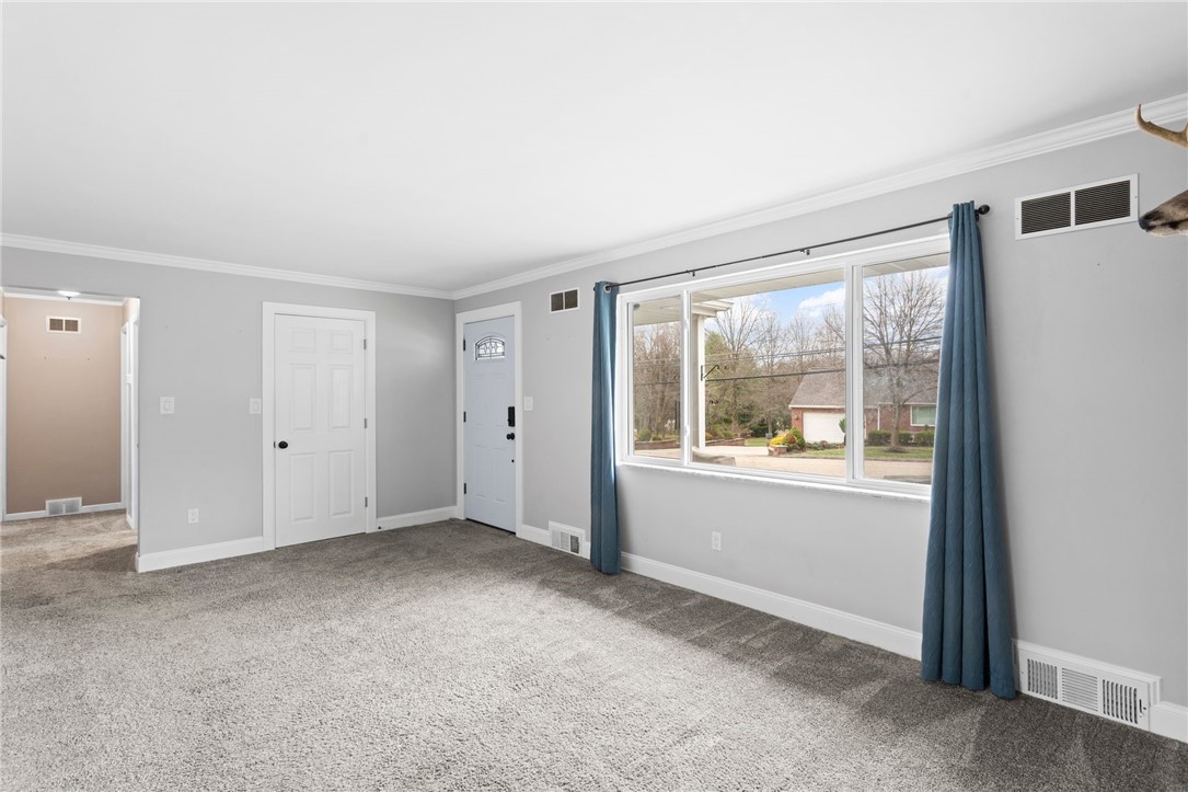 182 Chapel Dr