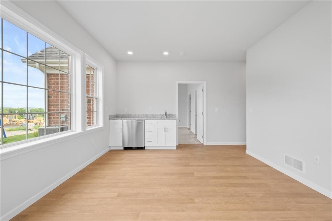 1558 NW Parkwood Pointe Dr