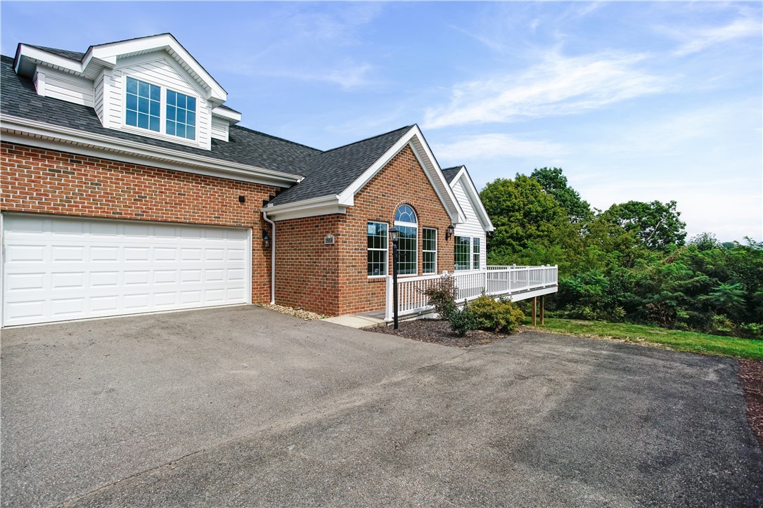 1558 NW Parkwood Pointe Dr