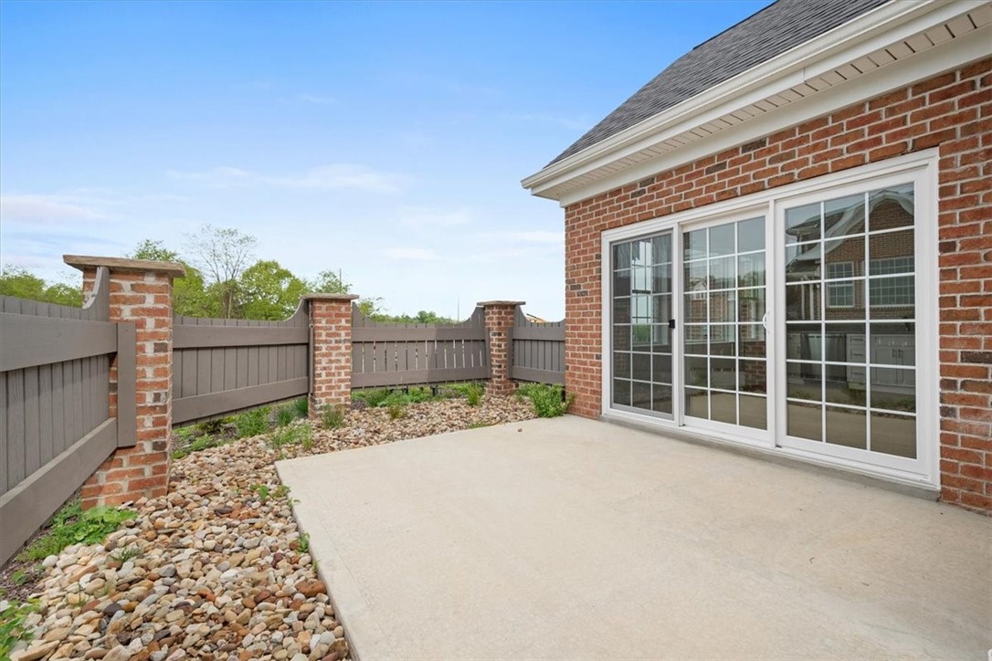 1558 NW Parkwood Pointe Dr