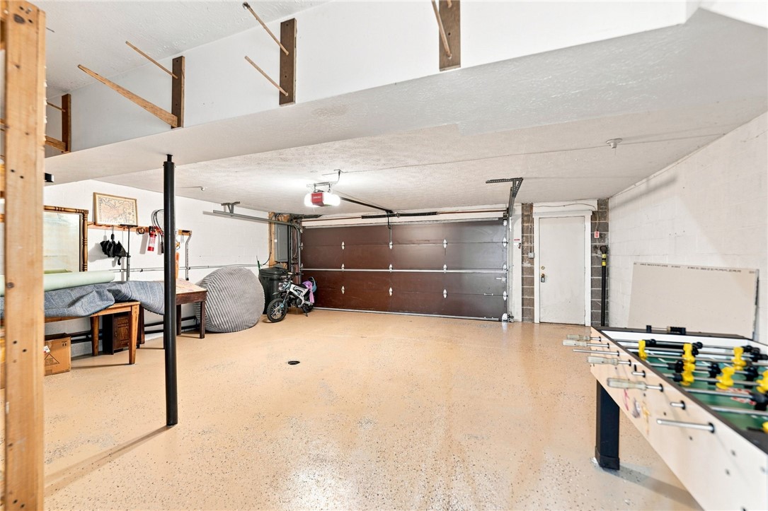 1606 Stone Mansion Dr