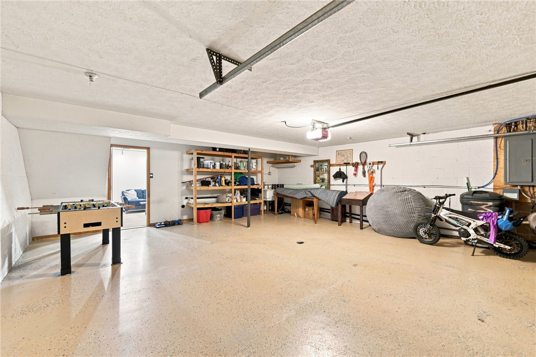 1606 Stone Mansion Dr