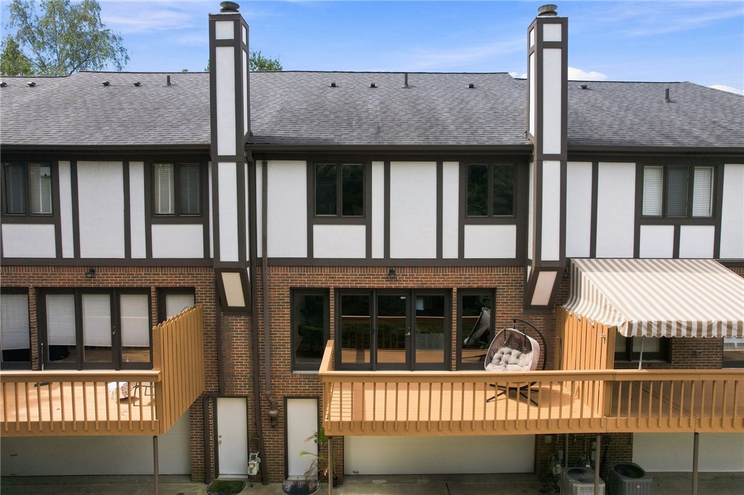 1606 Stone Mansion Dr