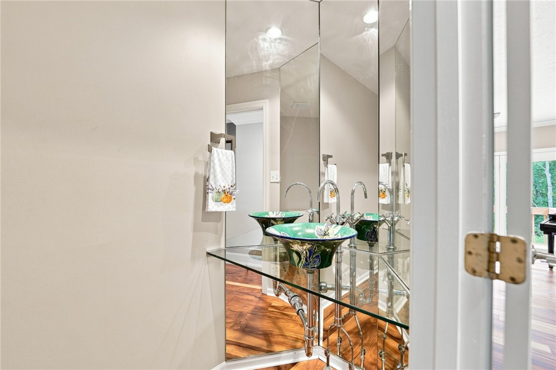 1606 Stone Mansion Dr
