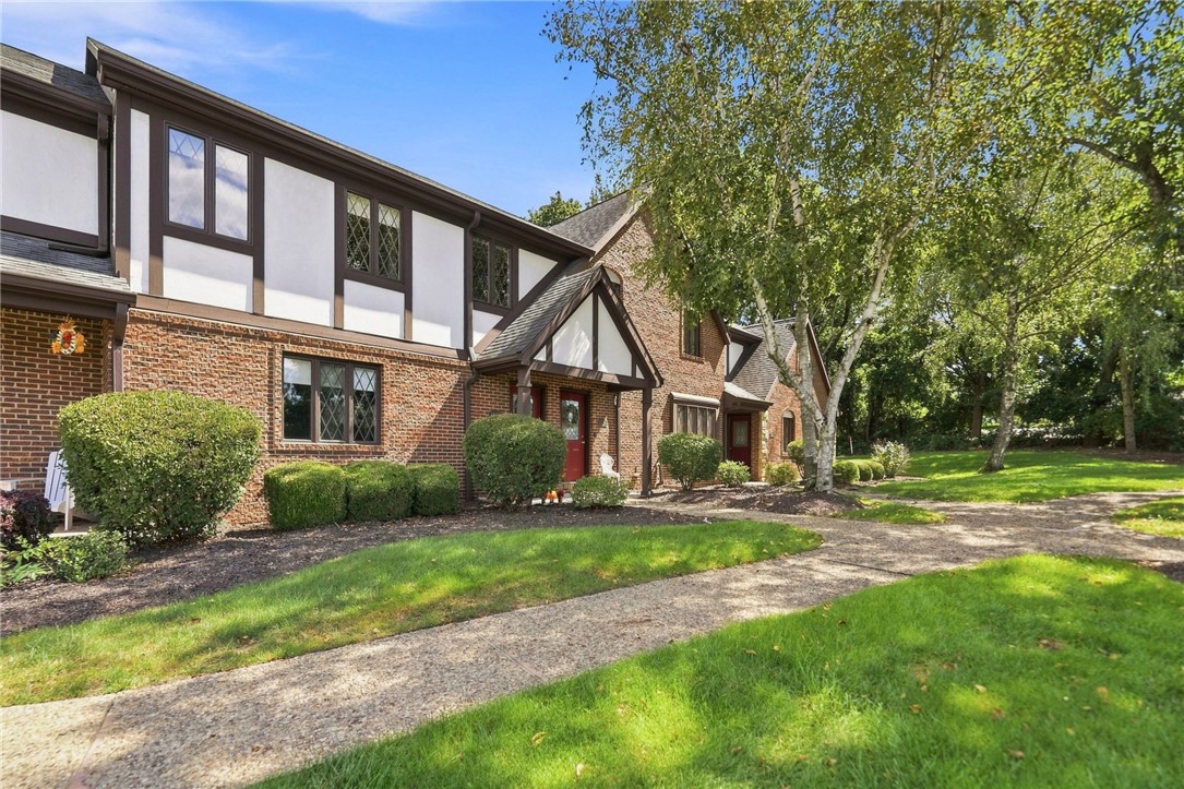 1606 Stone Mansion Dr