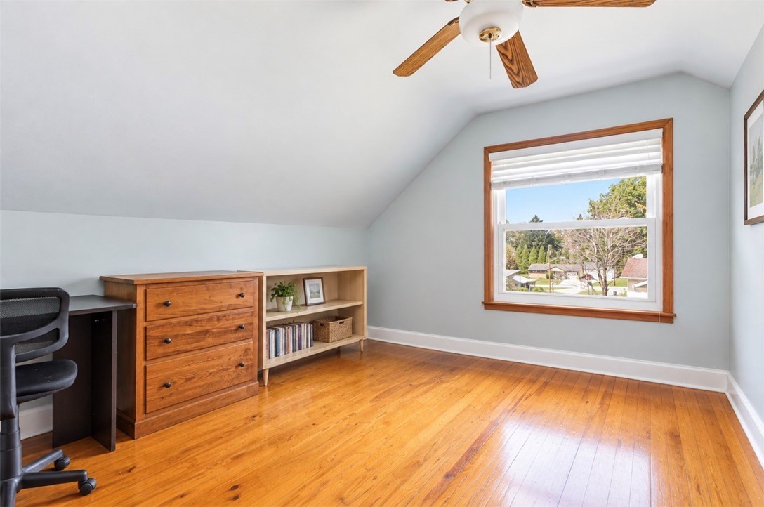 223 Crescent Dr