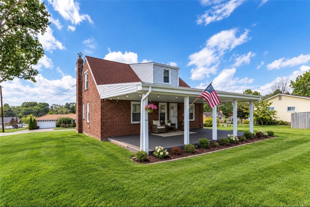 223 Crescent Dr