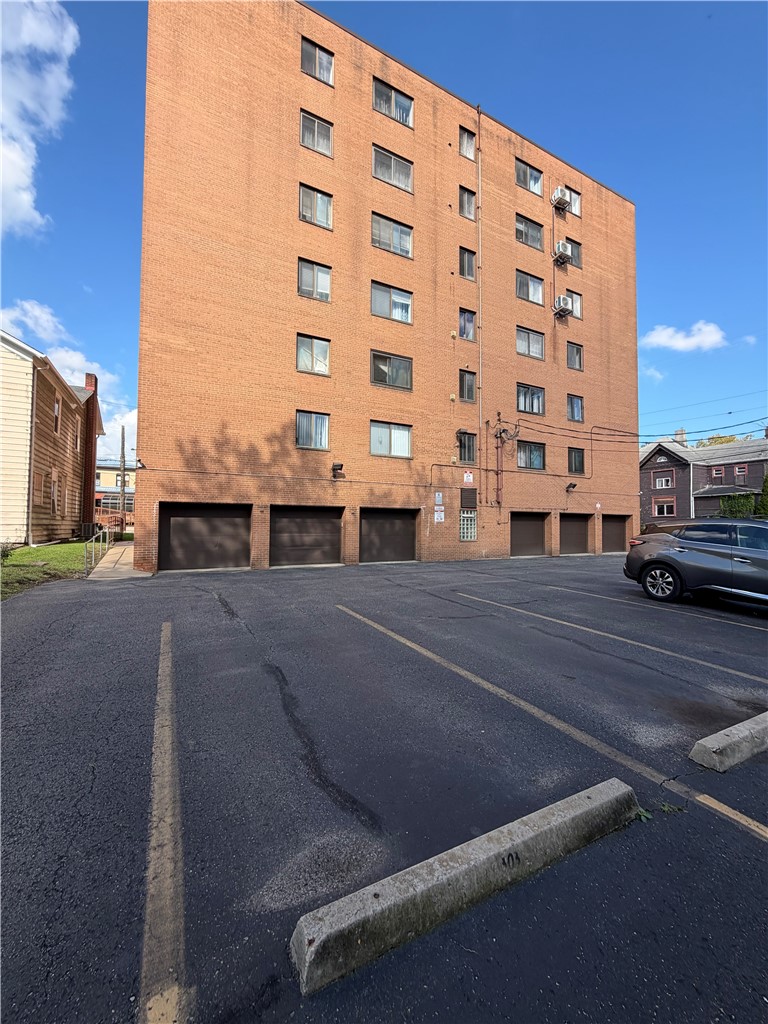 1326 6th Ave 204