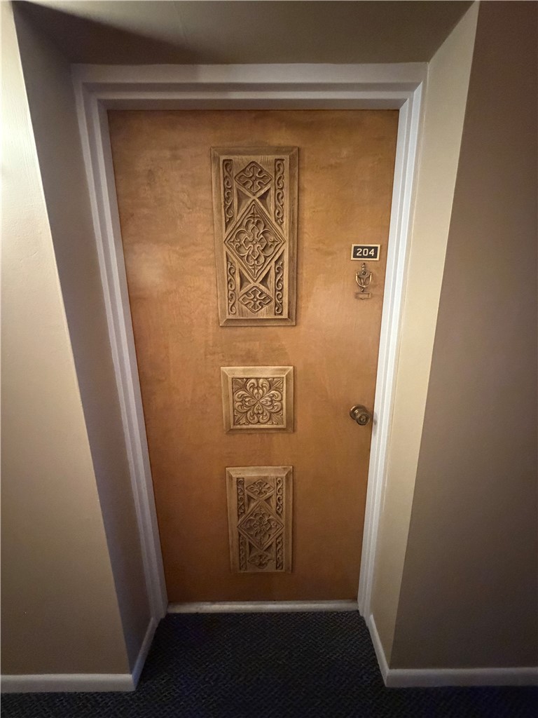 1326 6th Ave 204