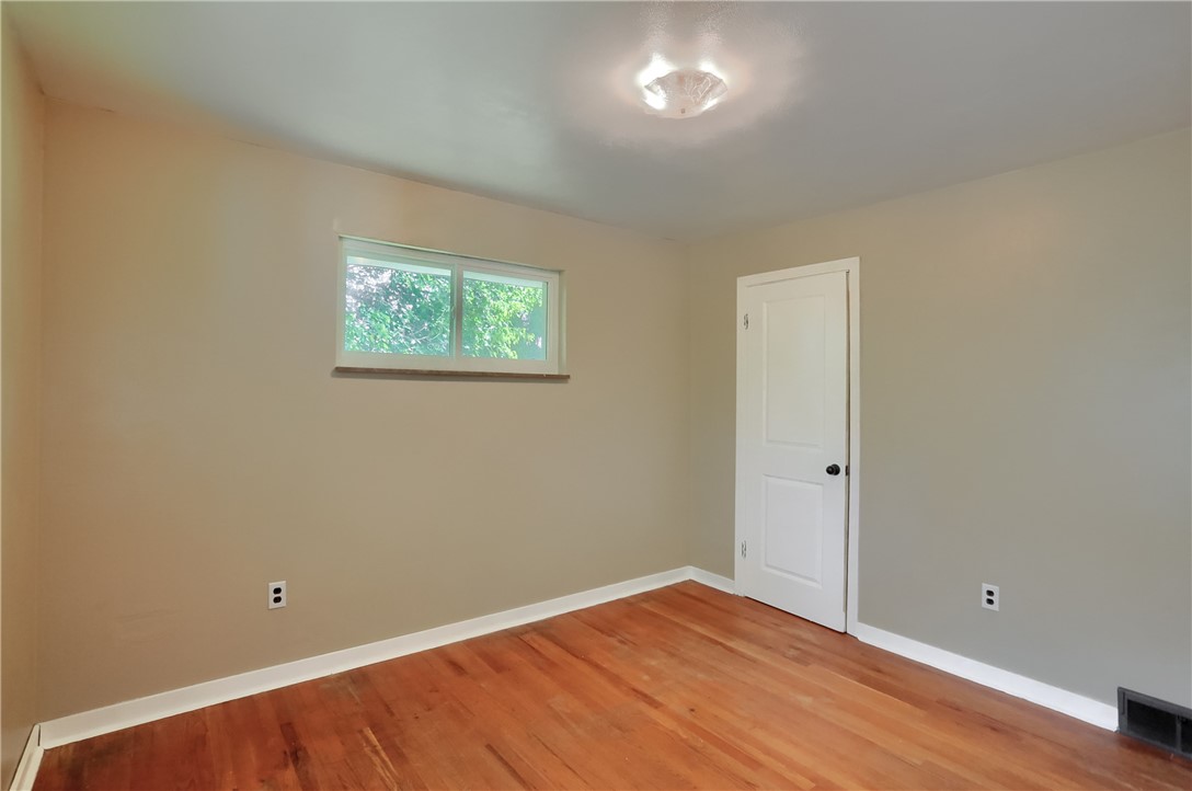 194 Woodridge Dr
