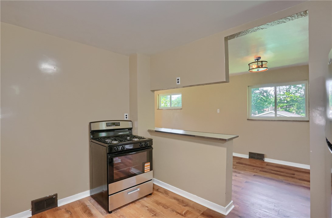 194 Woodridge Dr