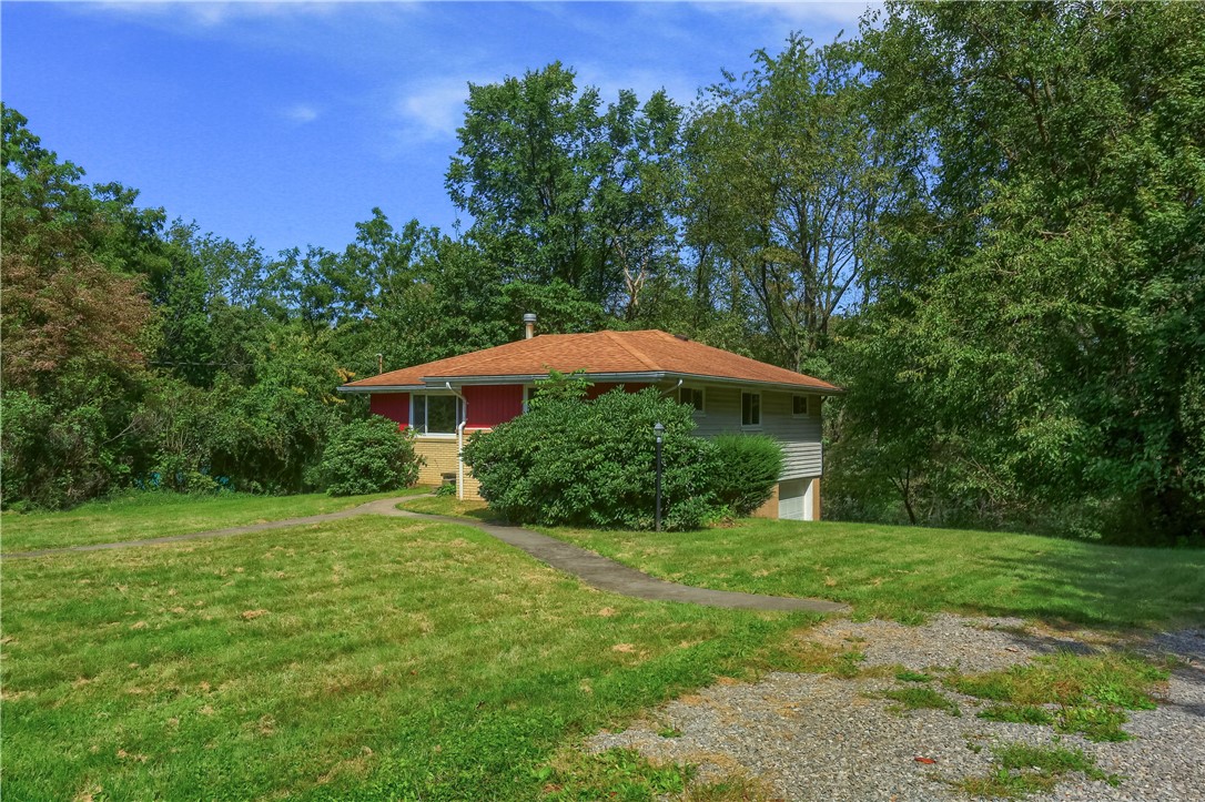 194 Woodridge Dr