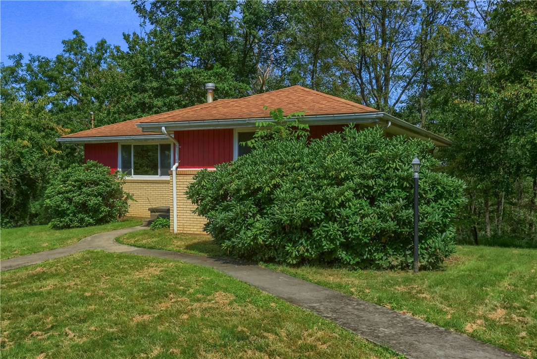194 Woodridge Dr