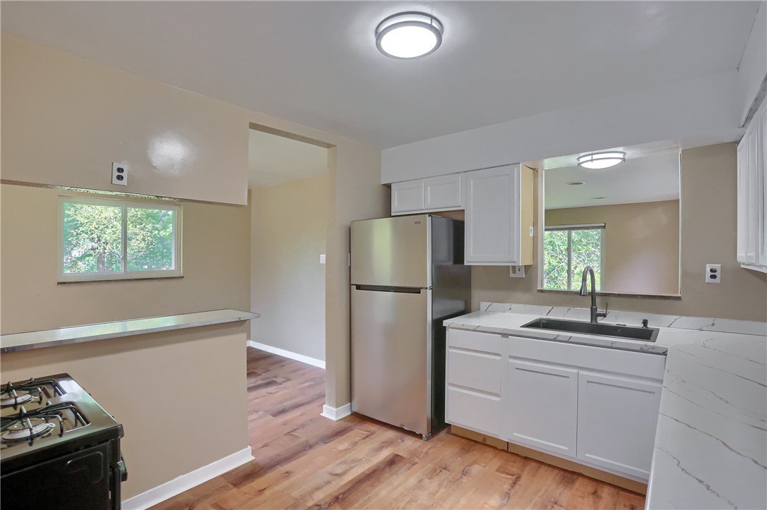 194 Woodridge Dr