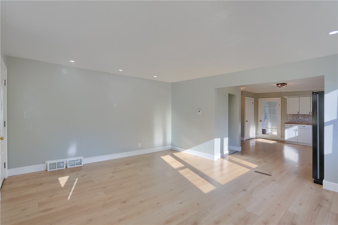 915 Marie Ave