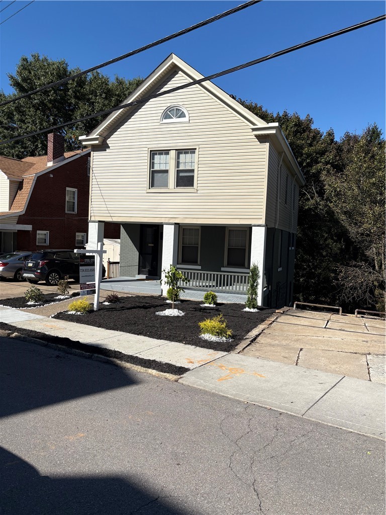 641 Center Ave