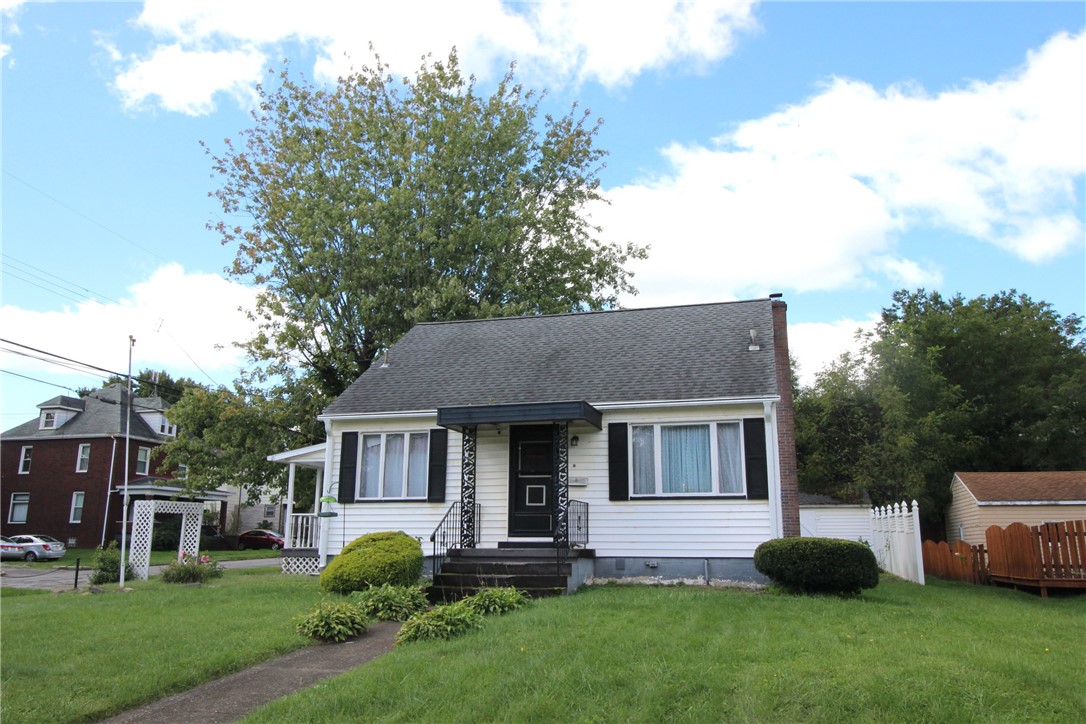 2303 Highland Ave