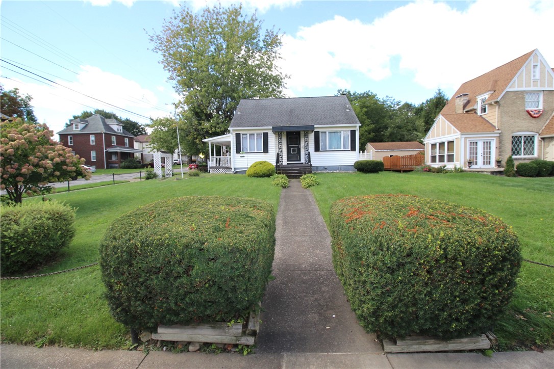 2303 Highland Ave