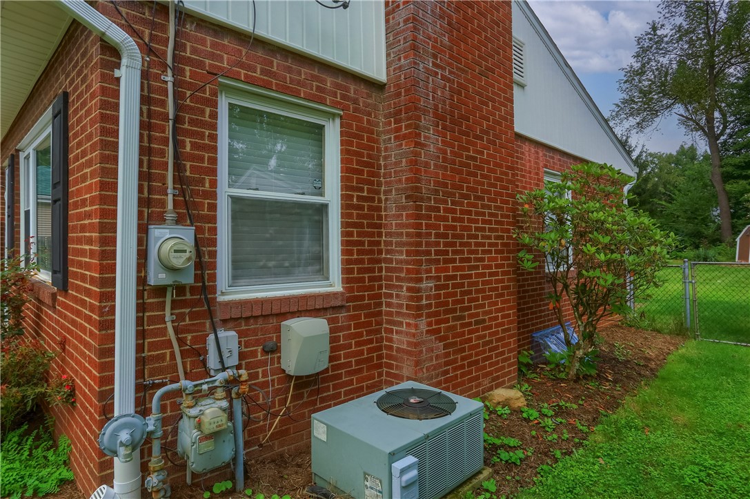 505 Clifton Ave