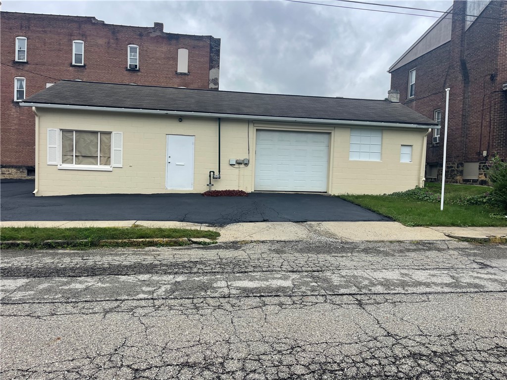 400 Pillow St