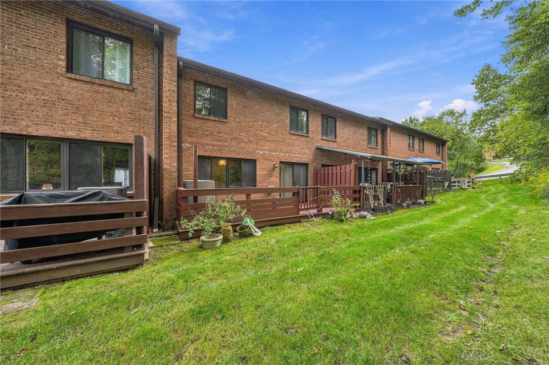 304 Springwater Ct