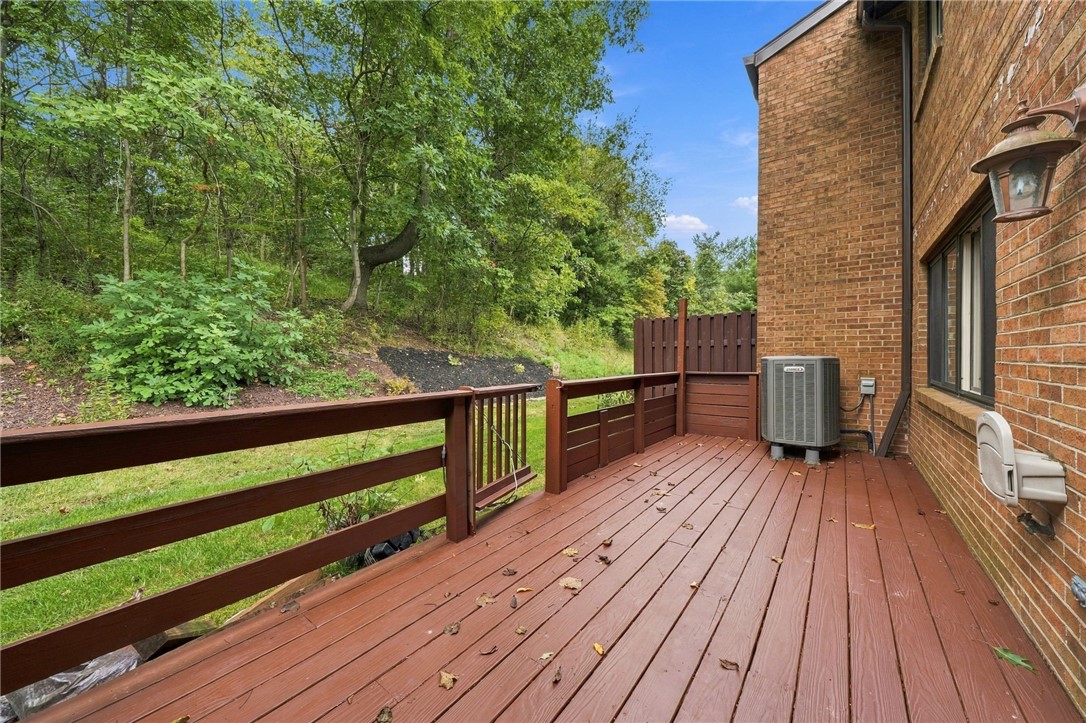 304 Springwater Ct