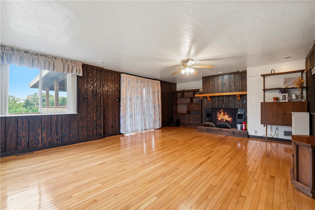 1212 Northwestern Dr