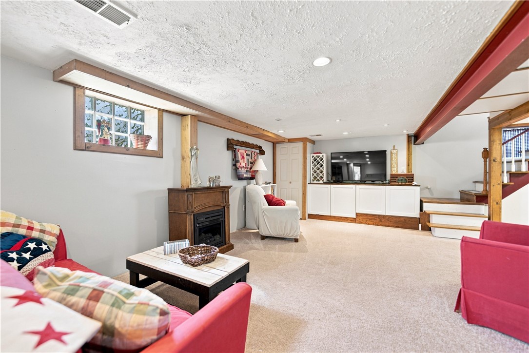 150 Melzina St
