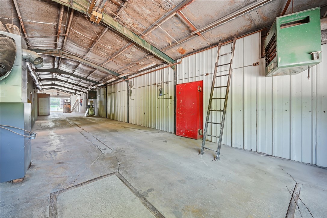 3433 Sharon Rd
