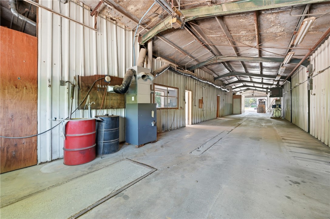3433 Sharon Rd