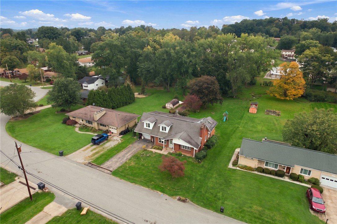 712 William Dr