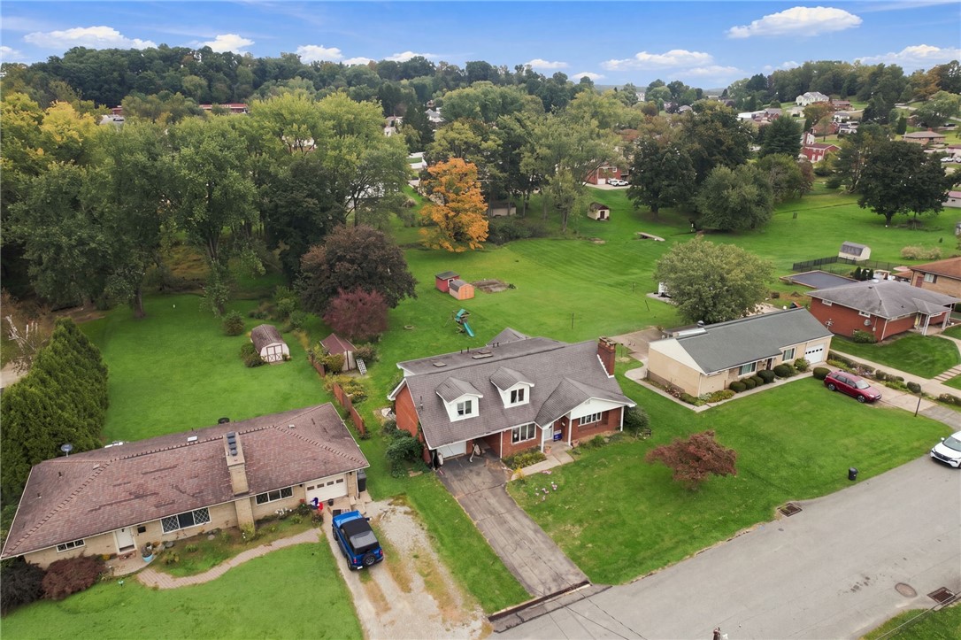 712 William Dr