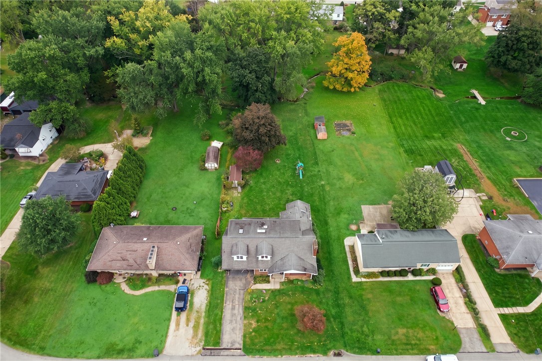 712 William Dr